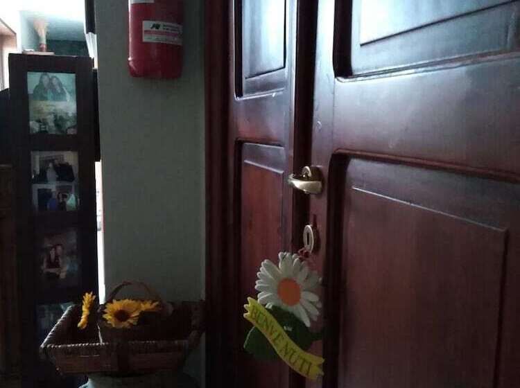 田舎風ホテル B&b Home Holiday Villa Delle Acacie Agriturismo