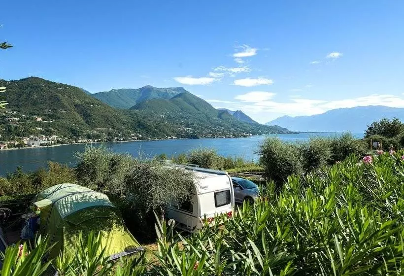 Hotelli Weekend Glamping Resort