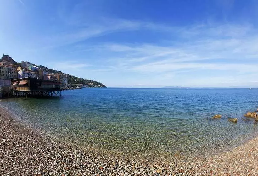 ホテル Yatch Suite Porto Santo Stefano