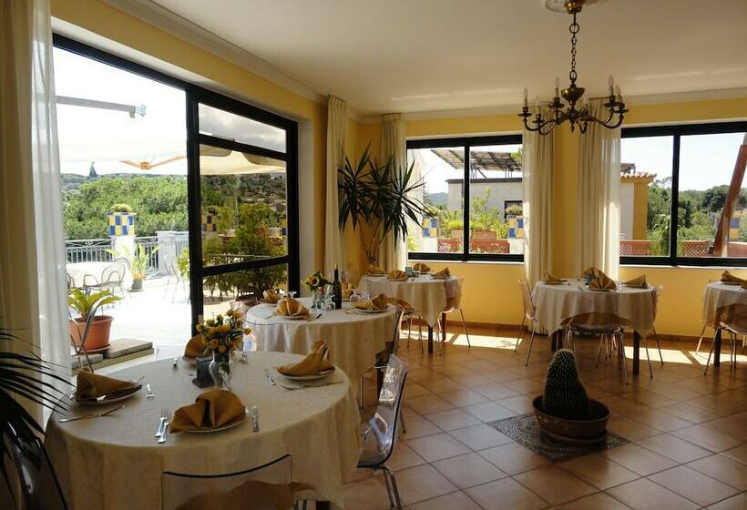 فندق فئة نجمة واحدة Villa Passarelli