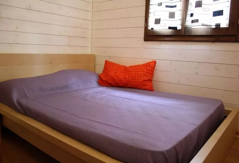 Hotelli Camping Aviglianalacs