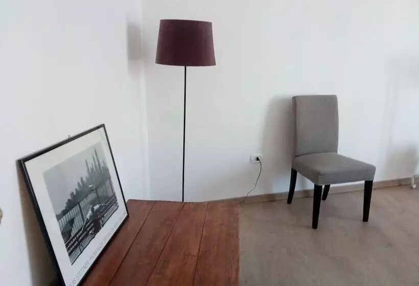 ベッドアンドブレックファースト Bblabellavista