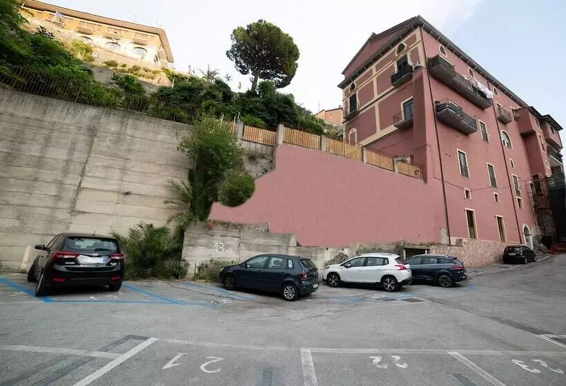 ベッドアンドブレックファースト La Cascata Palazzo Pellegrino