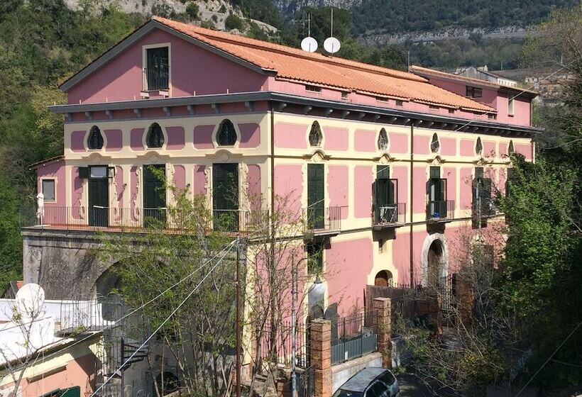 צימר La Cascata Palazzo Pellegrino