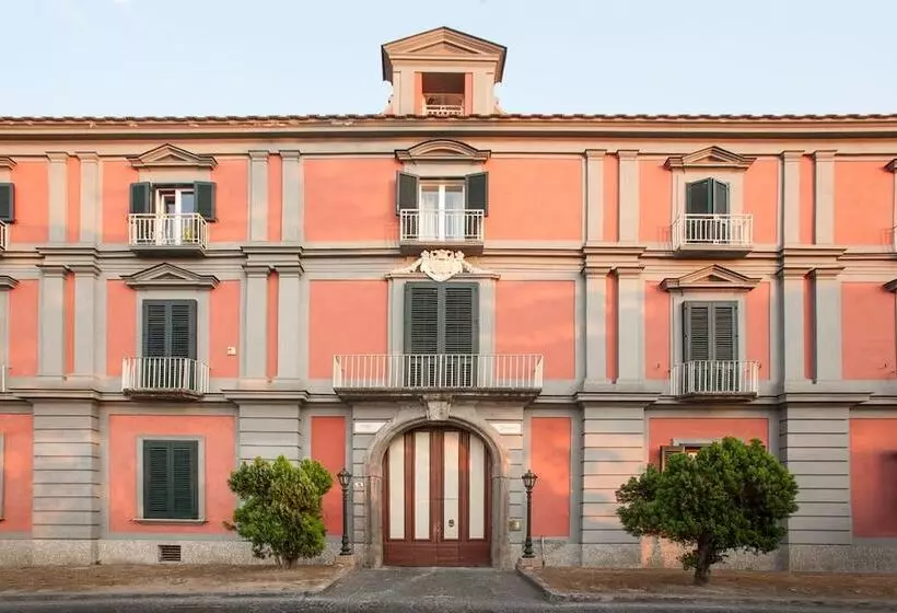 簡易ホテル Palazzo Caracciolo