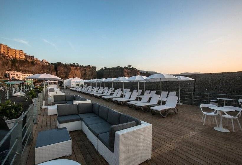 簡易ホテル Palazzo Caracciolo