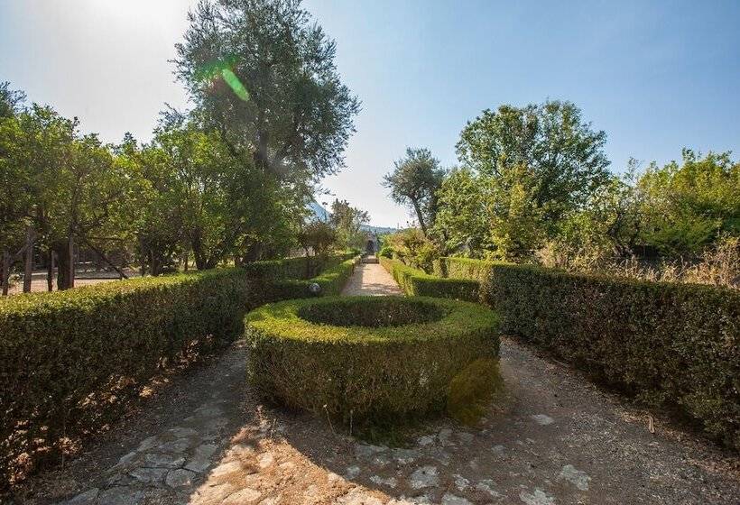 簡易ホテル Palazzo Caracciolo