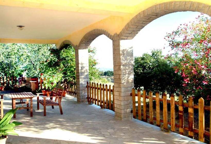 هتل روستایی Belvedere Cramaccioli