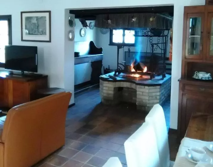 Aamiaismajoitus (B&B) Fiori Di Maggio