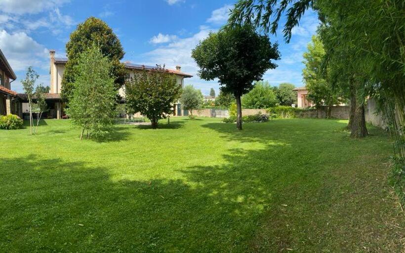 Aamiaismajoitus (B&B) Fiori Di Maggio