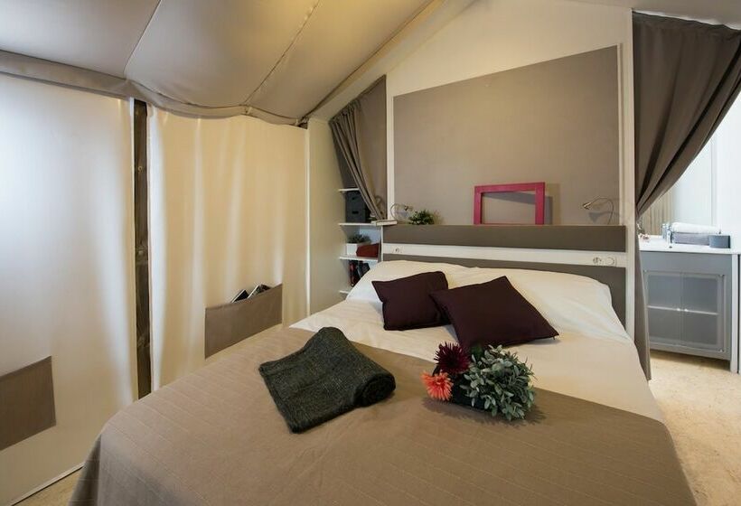 פונדק Orlando In Chianti Glamping Resort