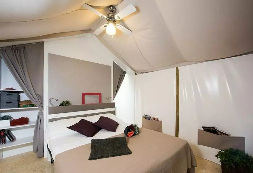 Hostelli Orlando In Chianti Glamping Resort