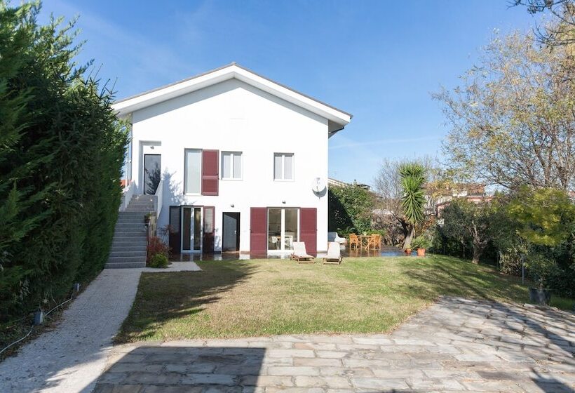 بنسيون Guest House Le Acacie