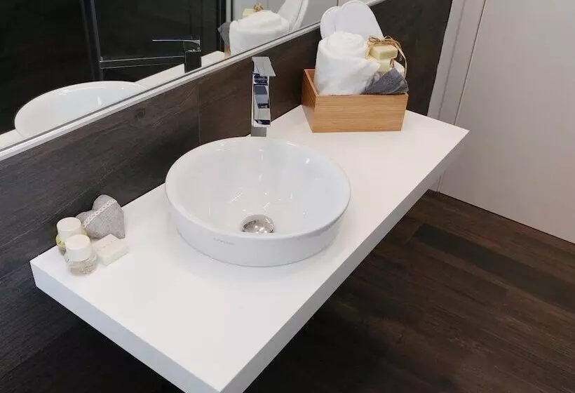 پانسیون Suite Vogue Luce