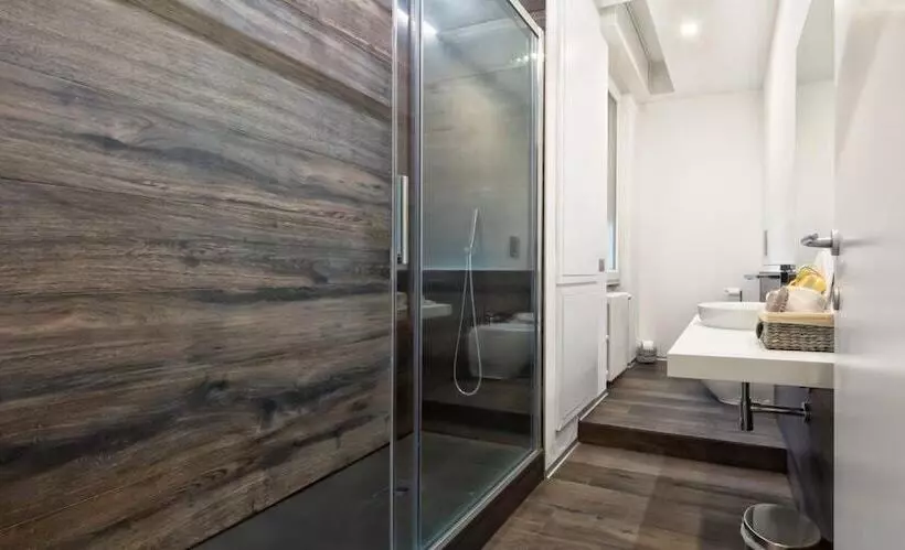 پانسیون Suite Vogue Luce