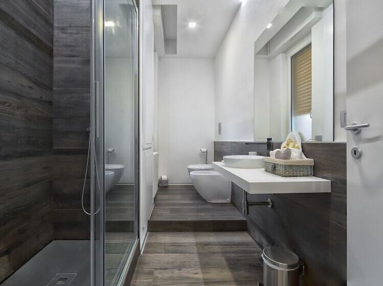 פנסיון Suite Vogue Luce