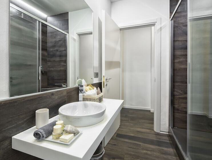 פנסיון Suite Vogue Luce