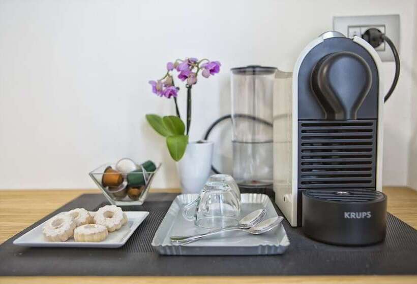 פנסיון Suite Vogue Luce