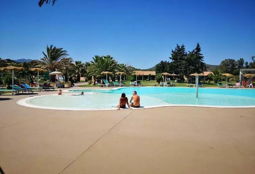 レジデンス Rey Beach Club