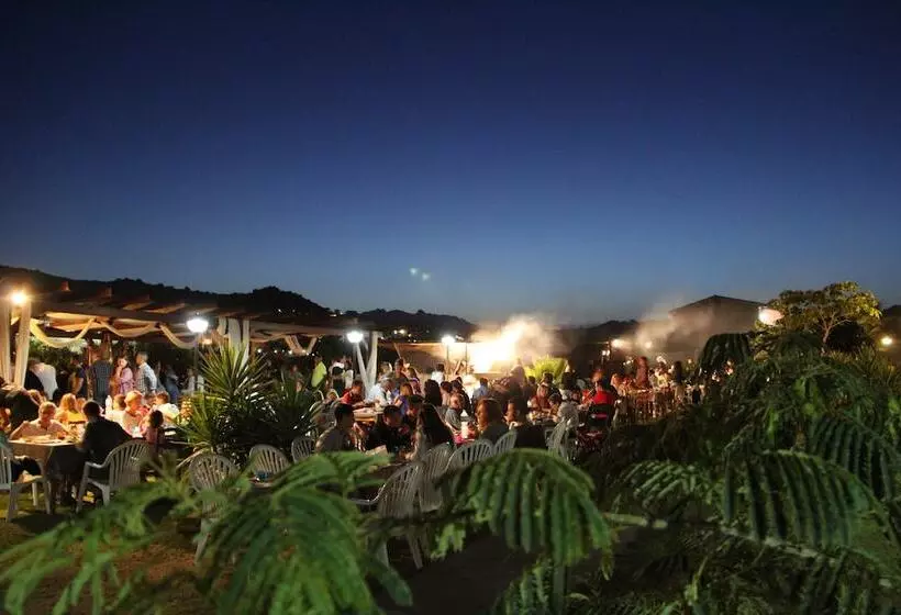 レジデンス Rey Beach Club