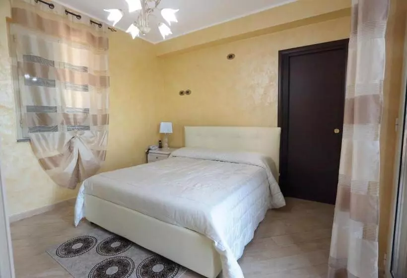 ベッドアンドブレックファースト Villa Etna Sea