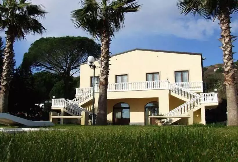 Maaseutuhotelli Ore Felici Park