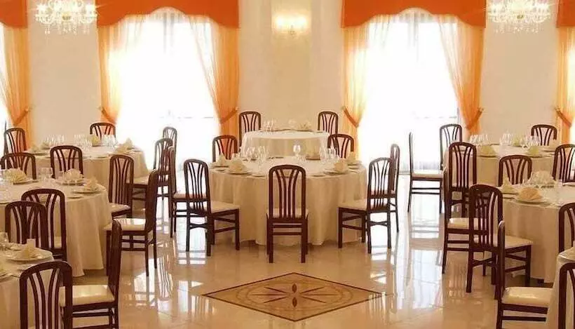 Maaseutuhotelli Ore Felici Park