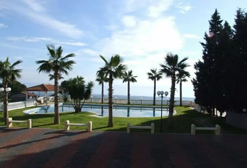 Maaseutuhotelli Ore Felici Park