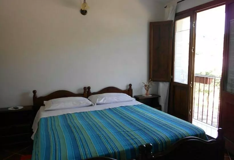 هتل Agriturismo Alba Chiara