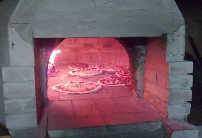 هتل Agriturismo Alba Chiara