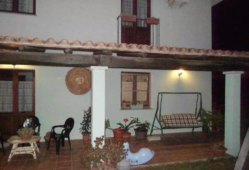 هتل Agriturismo Alba Chiara