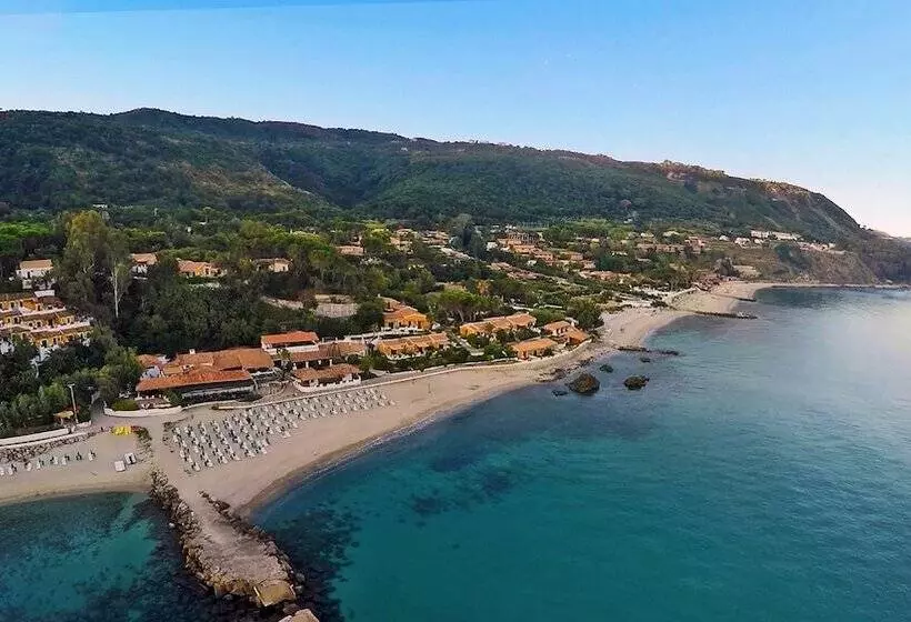 ホテル Baia Paraelios Resort