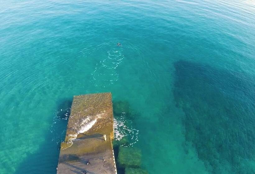 Hotel Baia Paraelios Resort