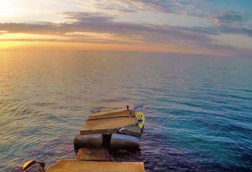 Hotel Baia Paraelios Resort