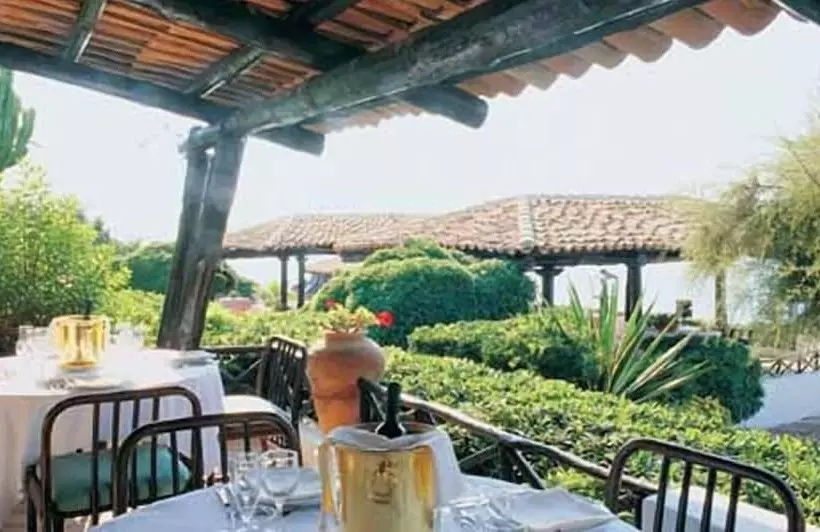 ホテル Baia Paraelios Resort