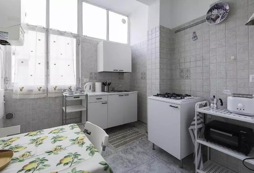 پانسیون Archita Guest House