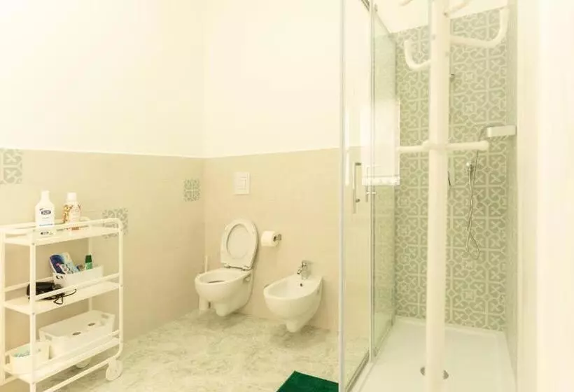 پانسیون Archita Guest House