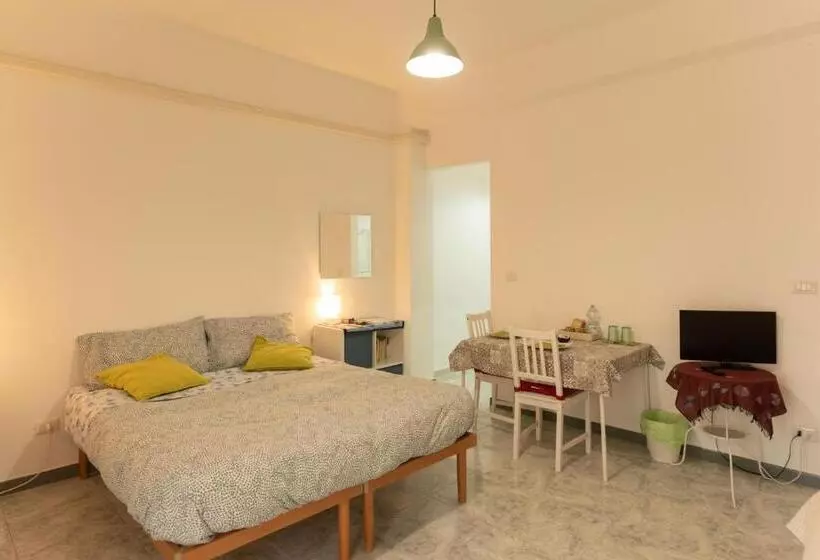 پانسیون Archita Guest House