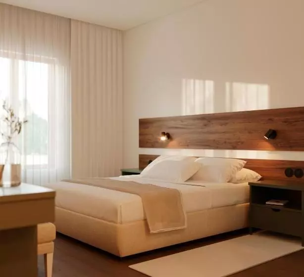 Enotel Santo Da Serra