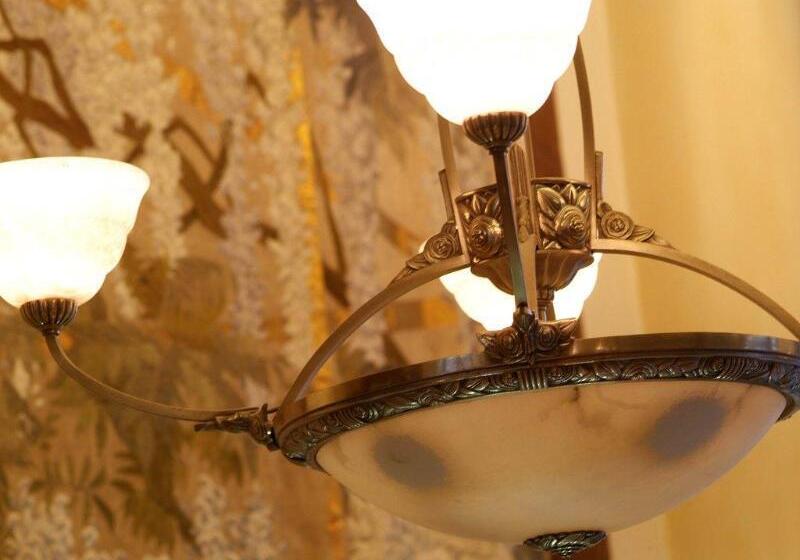 هتل Art Deco Euralille