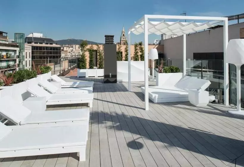 Отель Catalonia Eixample 1864