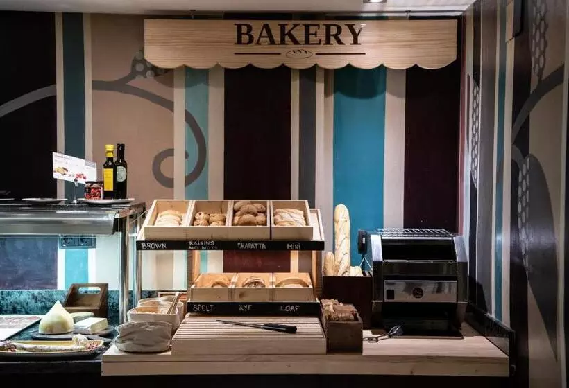 Отель Catalonia Eixample 1864