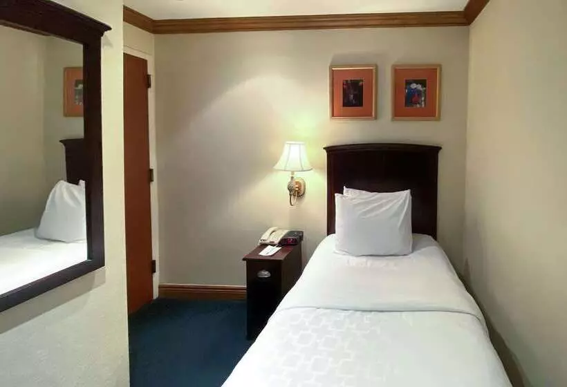 Clarion Hotel Park Avenue