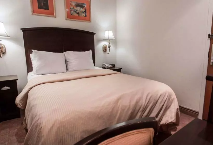 Clarion Hotel Park Avenue