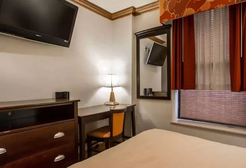 Clarion Hotel Park Avenue