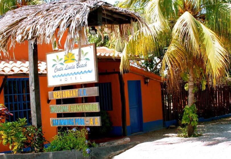 هتل Costa Linda Beach