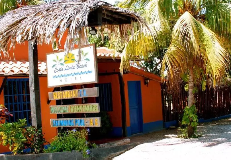 هتل Costa Linda Beach
