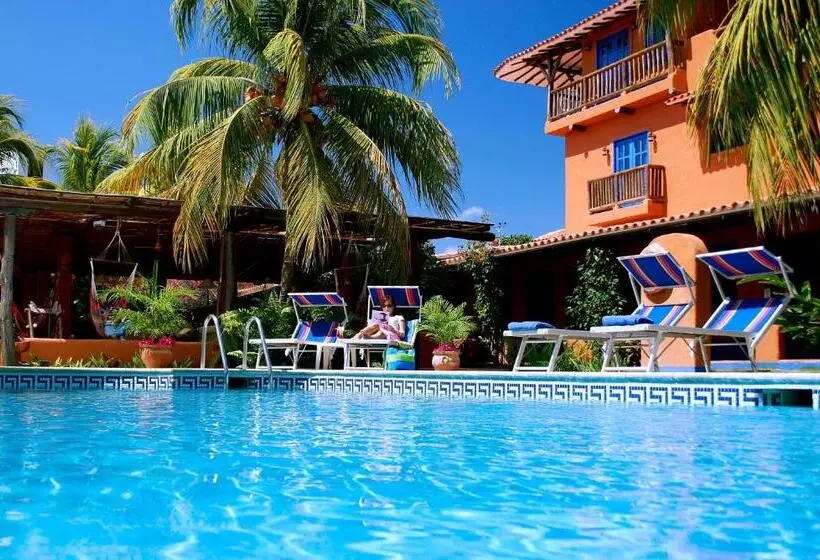 هتل Costa Linda Beach