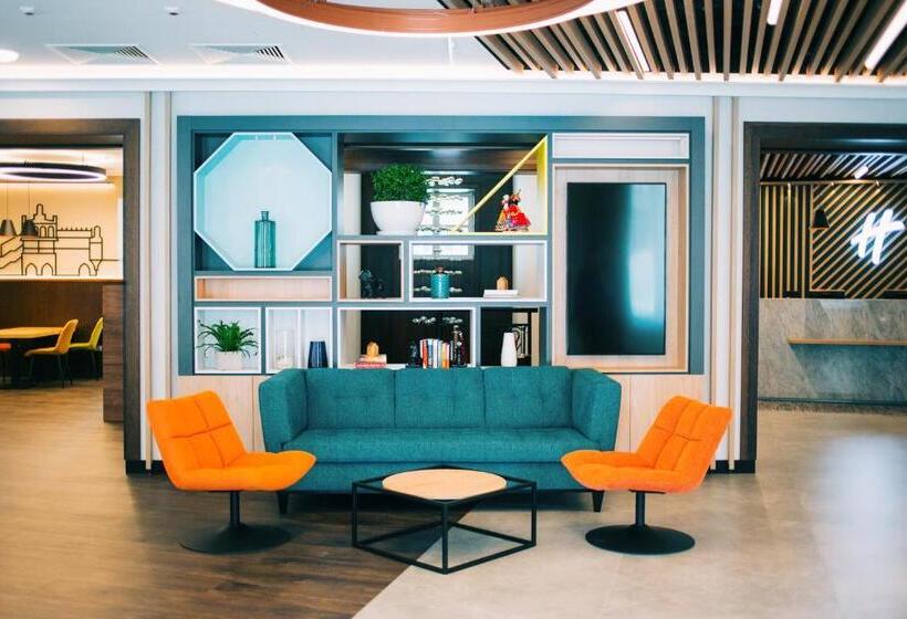 בית מלון כפרי Holiday Inn Krakow City Centre, An Ihg