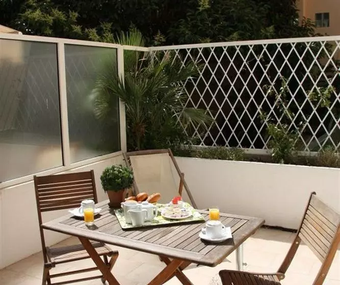 Hotel Les Suites Massena